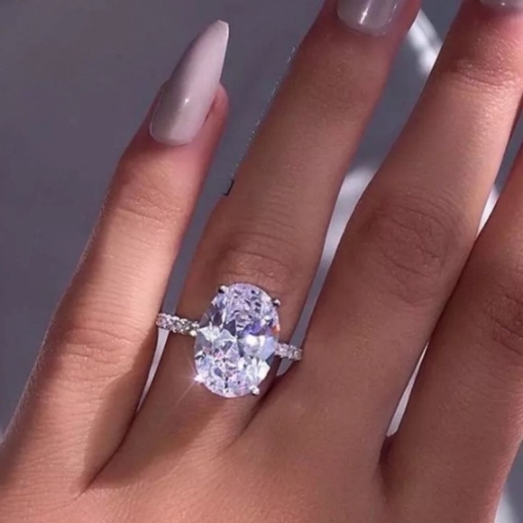 ¥ NEW “18K Oval Cut Diamond Sterling Silver Ring - Picture 1 of 6